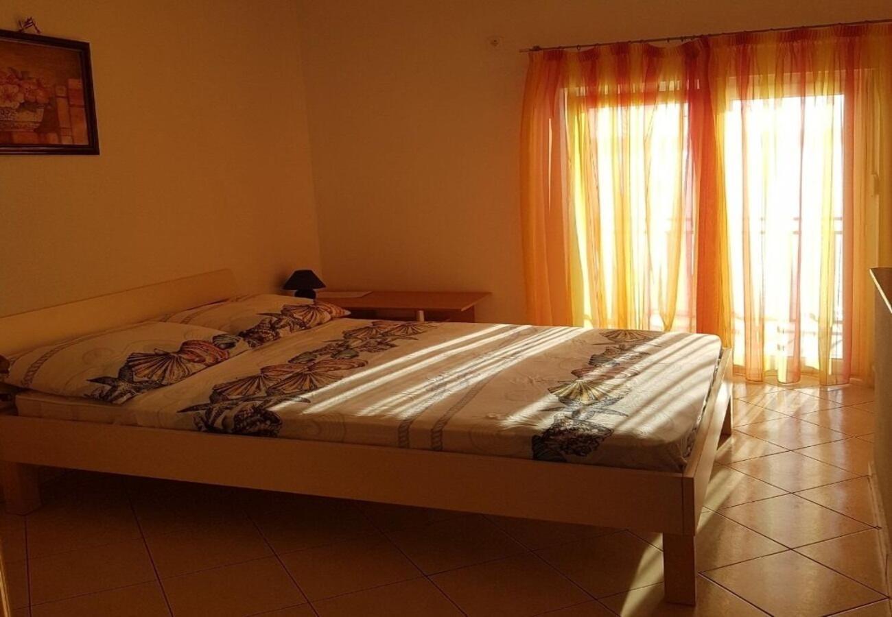 Apartments Domagoj - On The Beach Lukovo Šugarje Εξωτερικό φωτογραφία